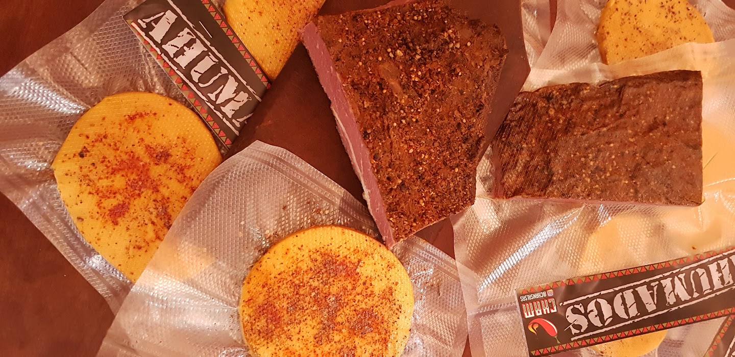 Quesos y Carnes Quesos y Carnes